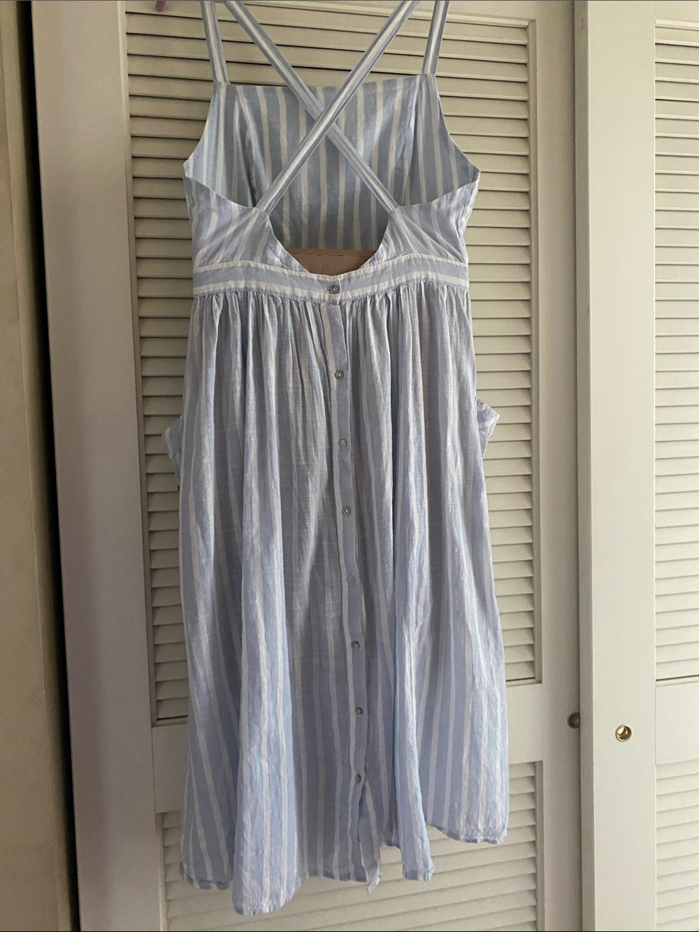 Urban Outfitters Sky Blue Striped Dress with Floral Embroidered Pockets - Picture 4 of 9